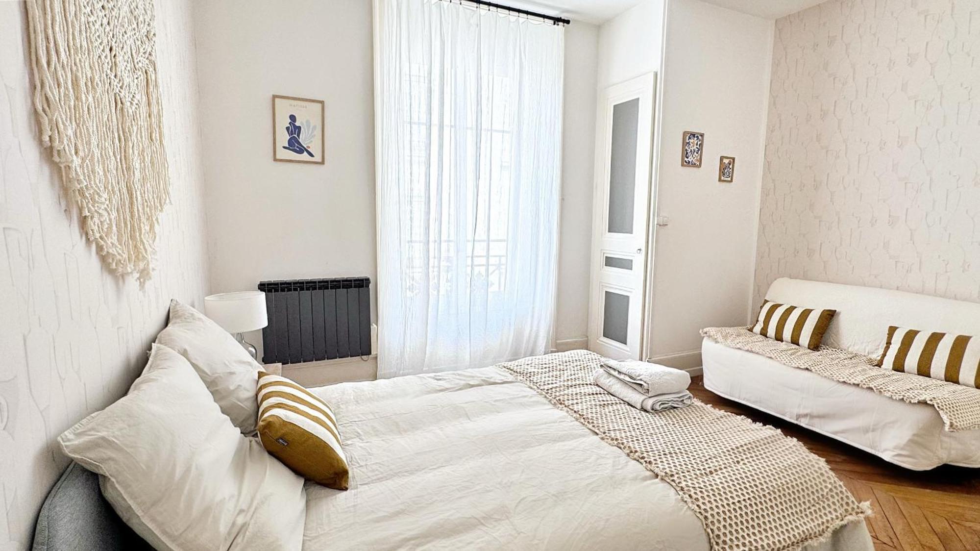 Suite Cinnabar Oullins Bagian luar foto